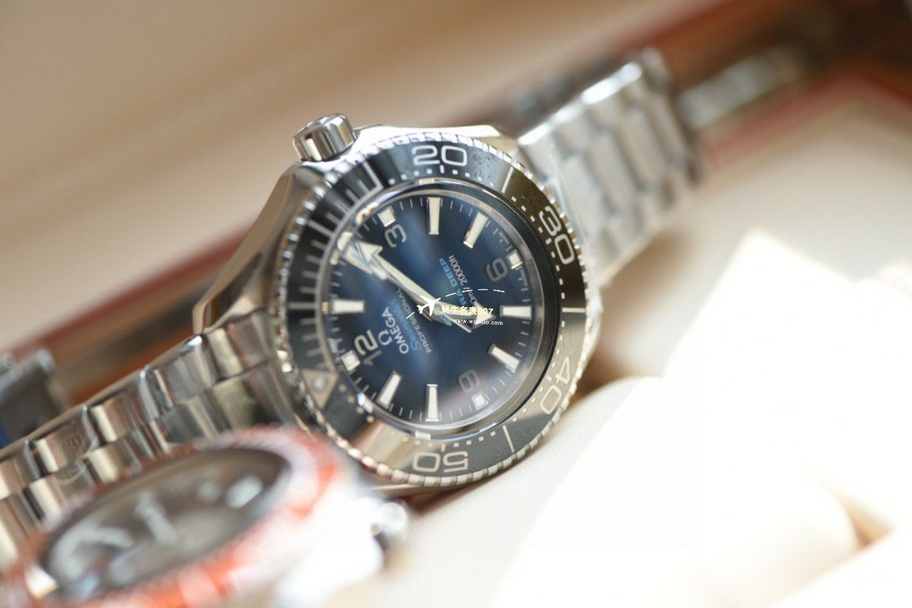 【 Video analysis 】原单品质OMEGA Seamaster 海王6000米215.30.46.21.06.001，215.30.46.21.03.001 wrist watch  / M787