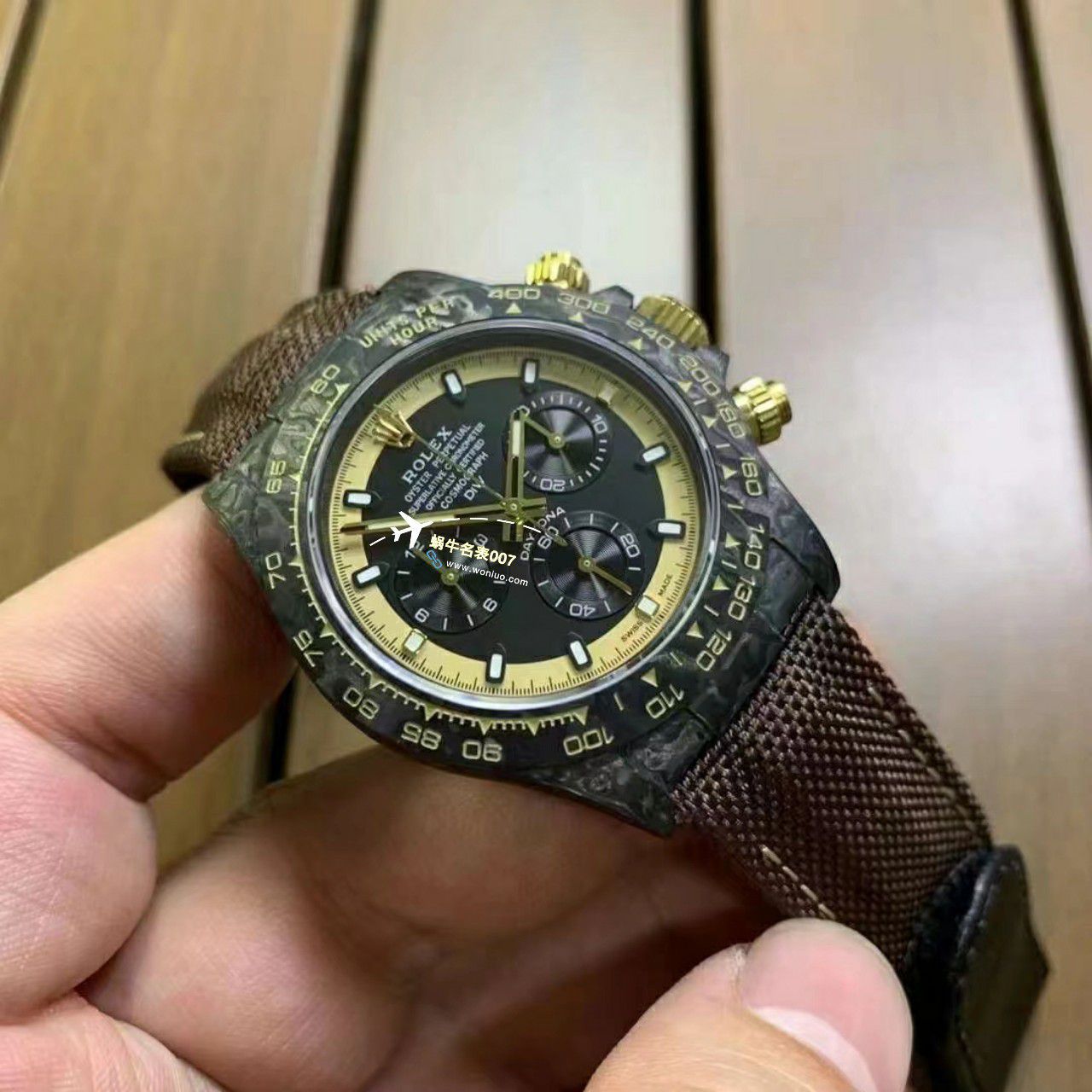 【 Video analysis 】一比一 top 复刻高仿手表Diw顶配 carbon fiber  Ditongna  / R808