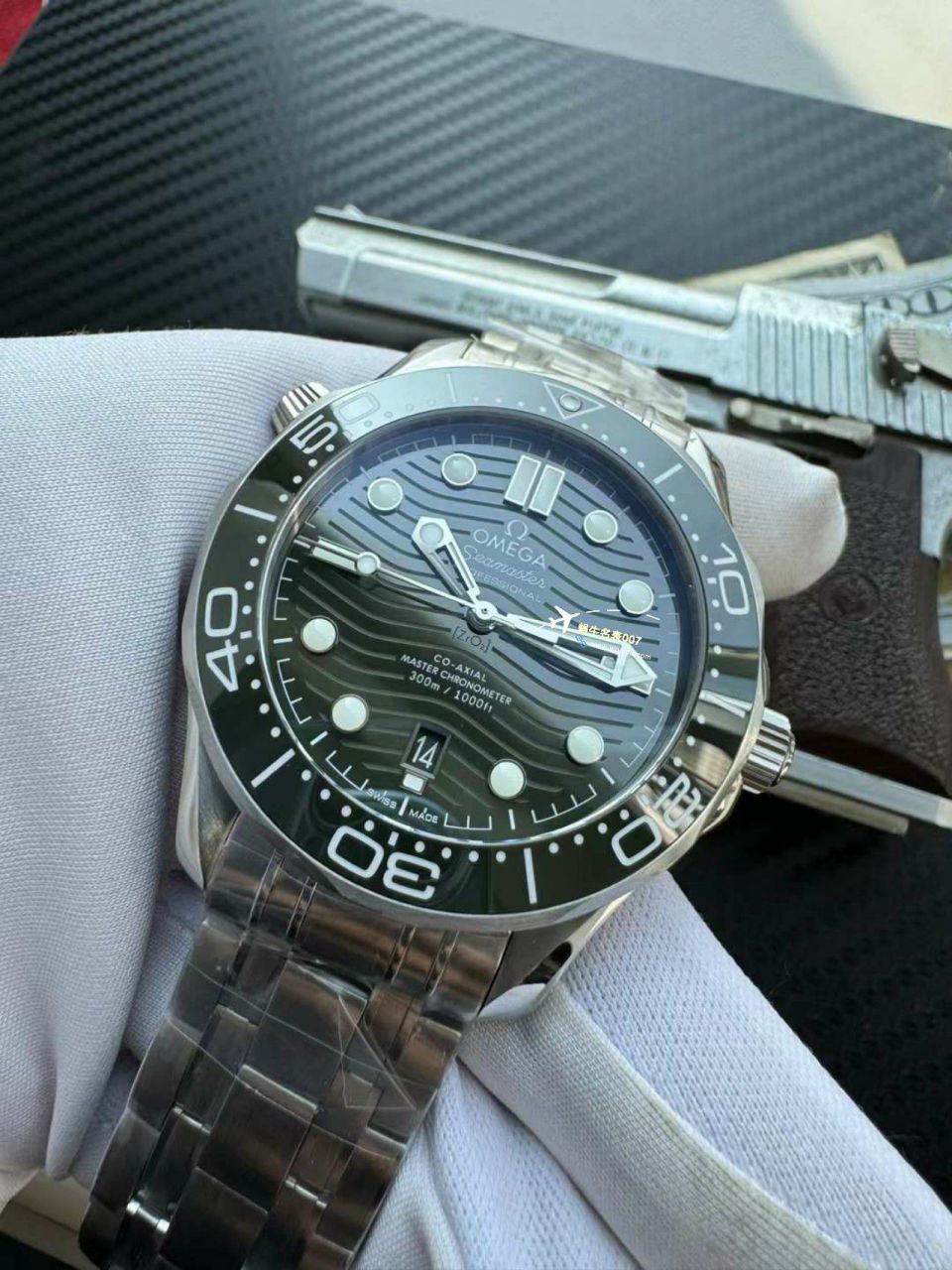 【 Video analysis 】VS Factory OMEGA Seamaster 300 top 复刻手表绿面210.30.42.20.10.001，210.32.42.20.10.001 wrist watch  / M796