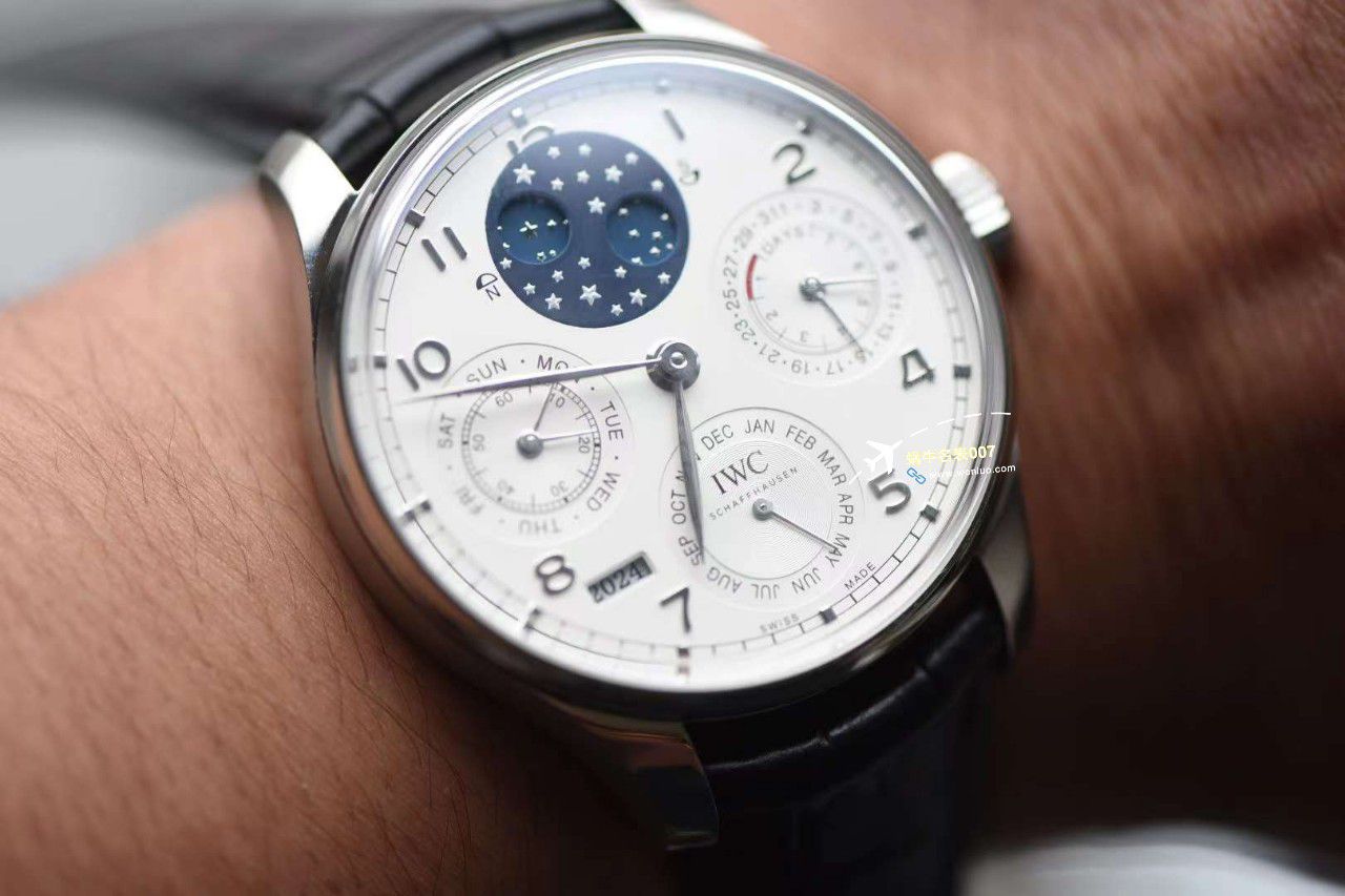 【 Video analysis 】APS Factory  IWC IWC葡萄牙系列万年历 wrist watch  IW503406超A复刻高仿手表 / AP626
