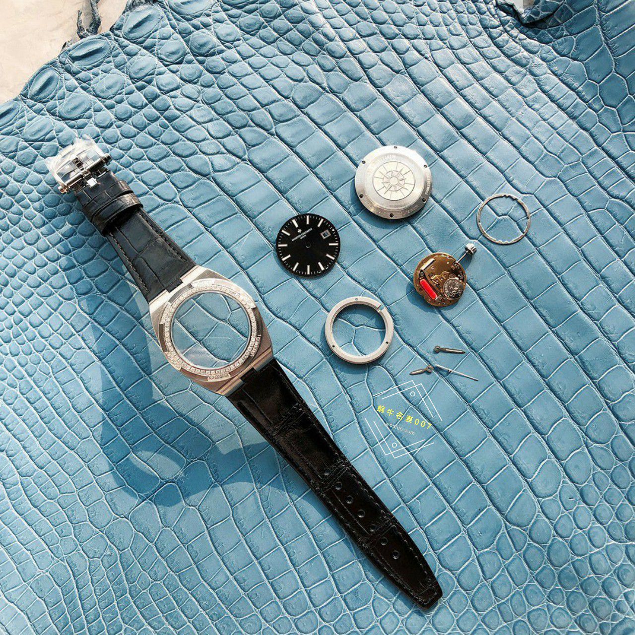 高端真钻女表Vacheron Constantin   Overseas 系列1225V/000R-B592，1225V/200A-B590 wrist watch  / JS261