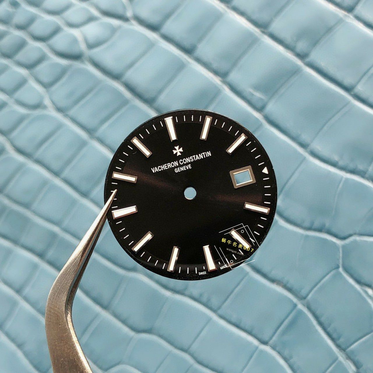 高端真钻女表Vacheron Constantin   Overseas 系列1225V/000R-B592，1225V/200A-B590 wrist watch  / JS261