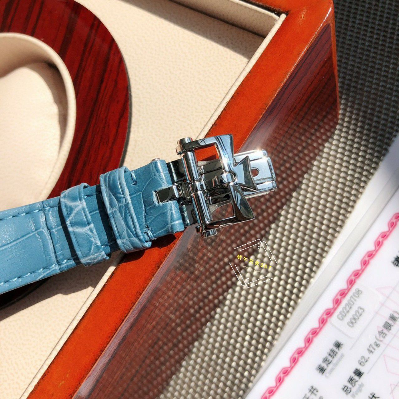 高端真钻女表Vacheron Constantin   Overseas 系列1225V/000R-B592，1225V/200A-B590 wrist watch  / JS261