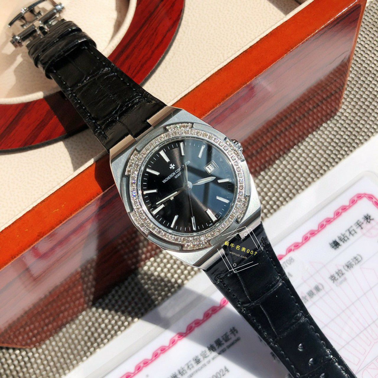 高端真钻女表Vacheron Constantin   Overseas 系列1225V/000R-B592，1225V/200A-B590 wrist watch  / JS261