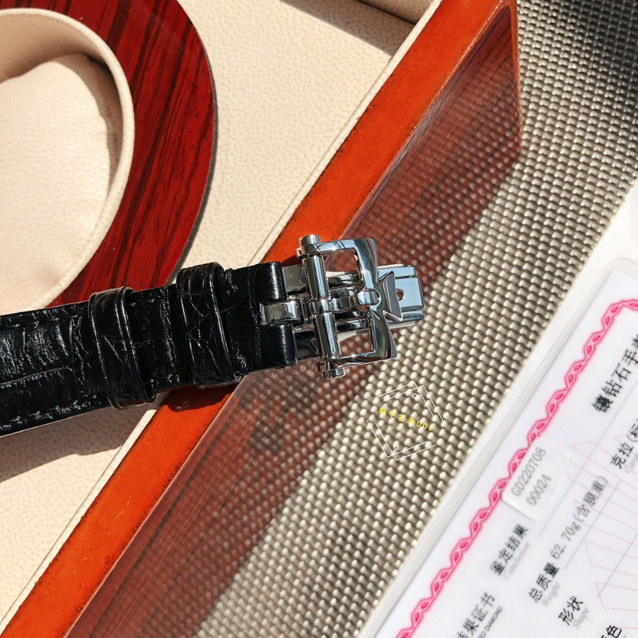 高端真钻女表Vacheron Constantin   Overseas 系列1225V/000R-B592，1225V/200A-B590 wrist watch  / JS261