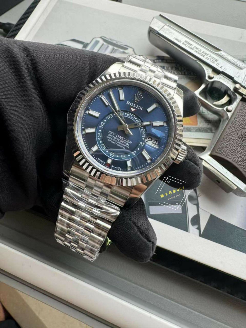  Video analysis  Rolex Sky-Dweller纵航天行者一比一高仿手表m336934-0005，m336934-0008，m336934-0004，m336934-0002 wrist watch  / R832