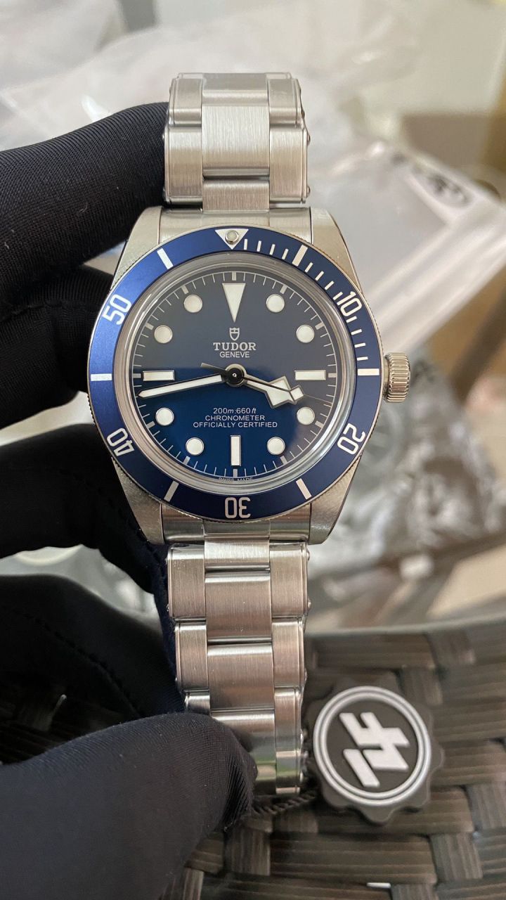ZF Tudor  39mm 小蓝花一比一复刻高仿手表 M79230B / DT086