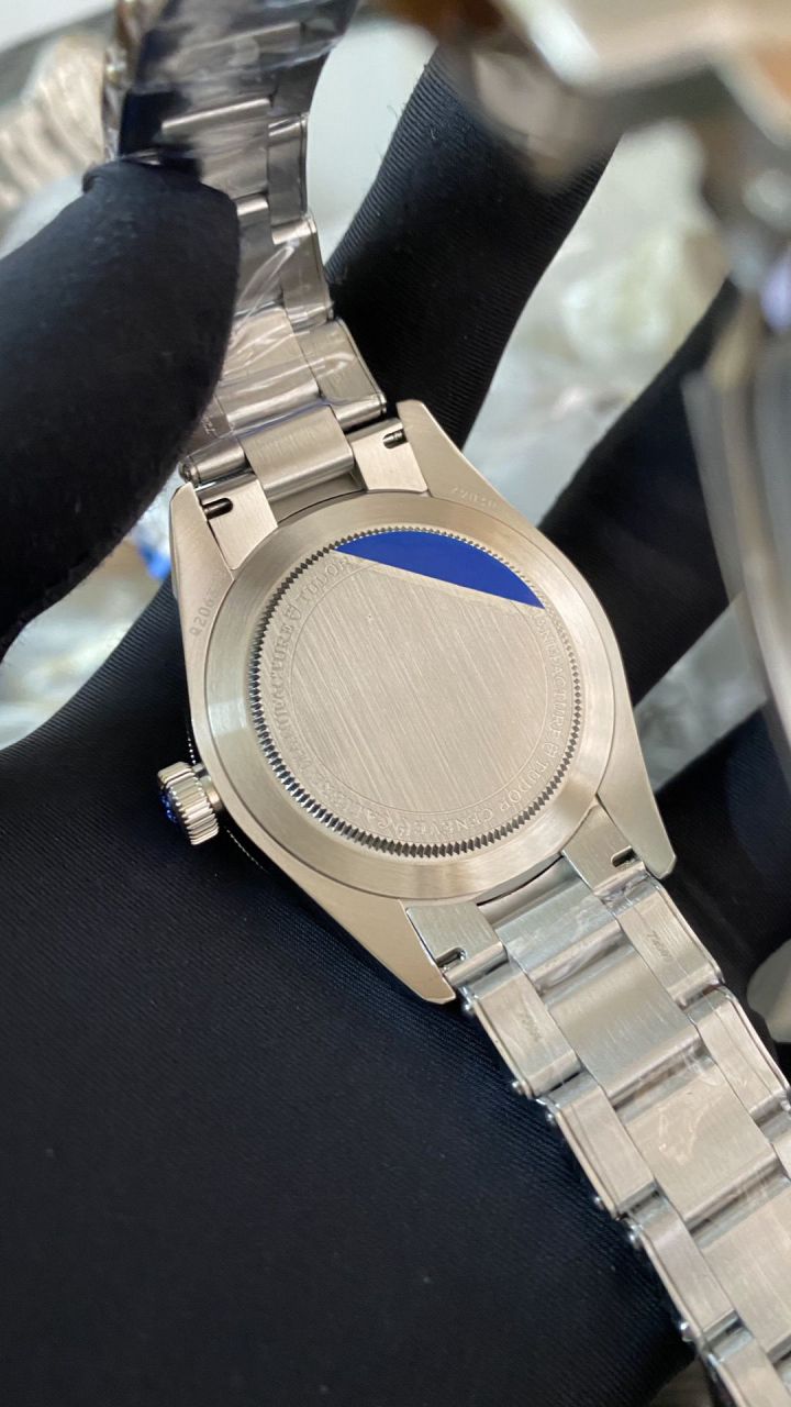 ZF Tudor  39mm 小蓝花一比一复刻高仿手表 M79230B / DT086