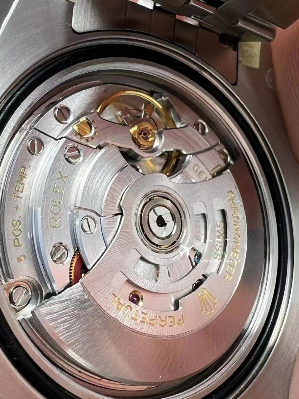 clean Rolex 一比一复刻高仿手表 GMT MASTER 皮蛋圈m126713grnr-0001 wrist watch  / R838
