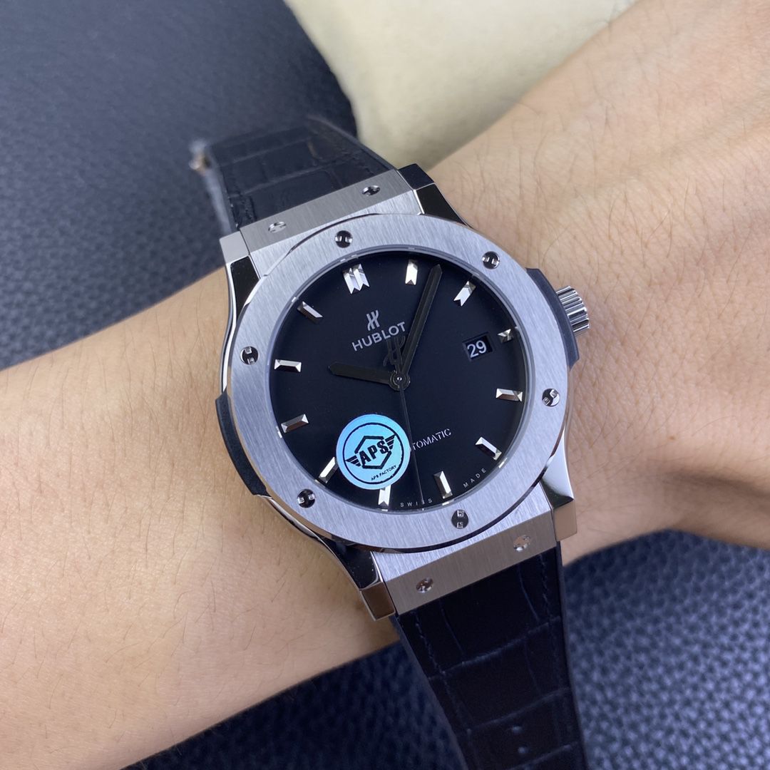  Video analysis  Hublot  表经典融合 top 复刻手表542.NX.7170.LR，542.OX.7180.LR高仿 wrist watch  / YB130