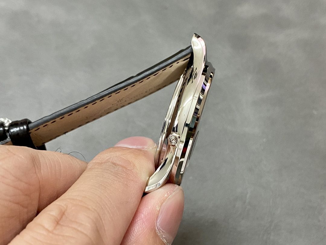 APS超A复刻高仿 Jaeger-LeCoultre 大师 Jaeger-LeCoultre 月相新品1368471手表 / JJ198