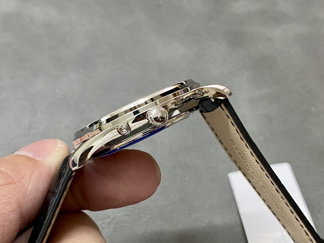 APS超A复刻高仿 Jaeger-LeCoultre 大师 Jaeger-LeCoultre 月相新品1368471手表 / JJ198