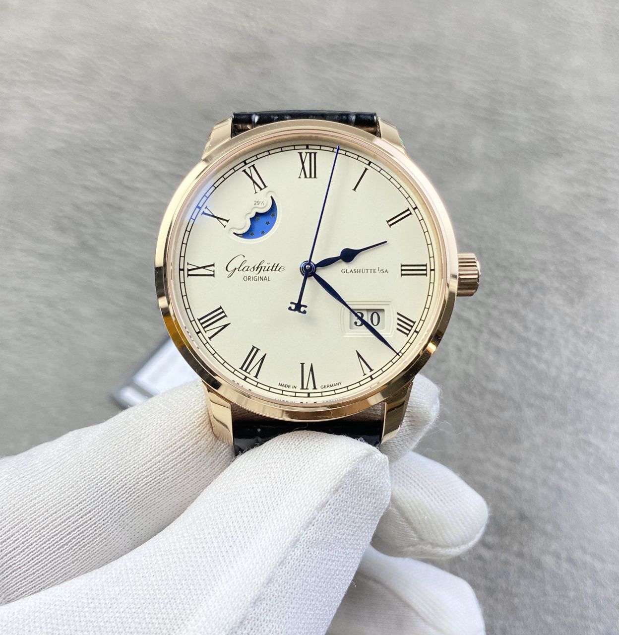  Video analysis glashuette original原创议员月相 top 复刻高仿100-04-05-12-30，1-36-04-01-02-61，1-36-24-02-05-62 / GLA070