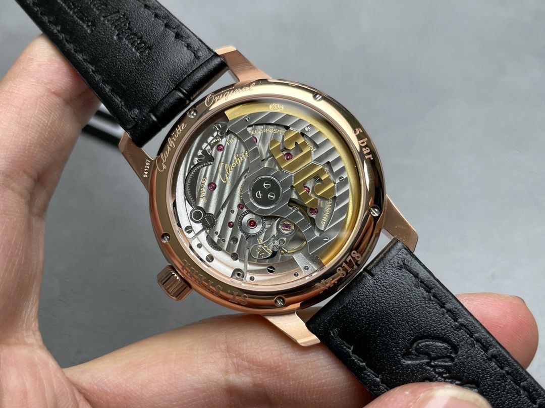  Video analysis glashuette original原创议员月相 top 复刻高仿100-04-05-12-30，1-36-04-01-02-61，1-36-24-02-05-62 / GLA070