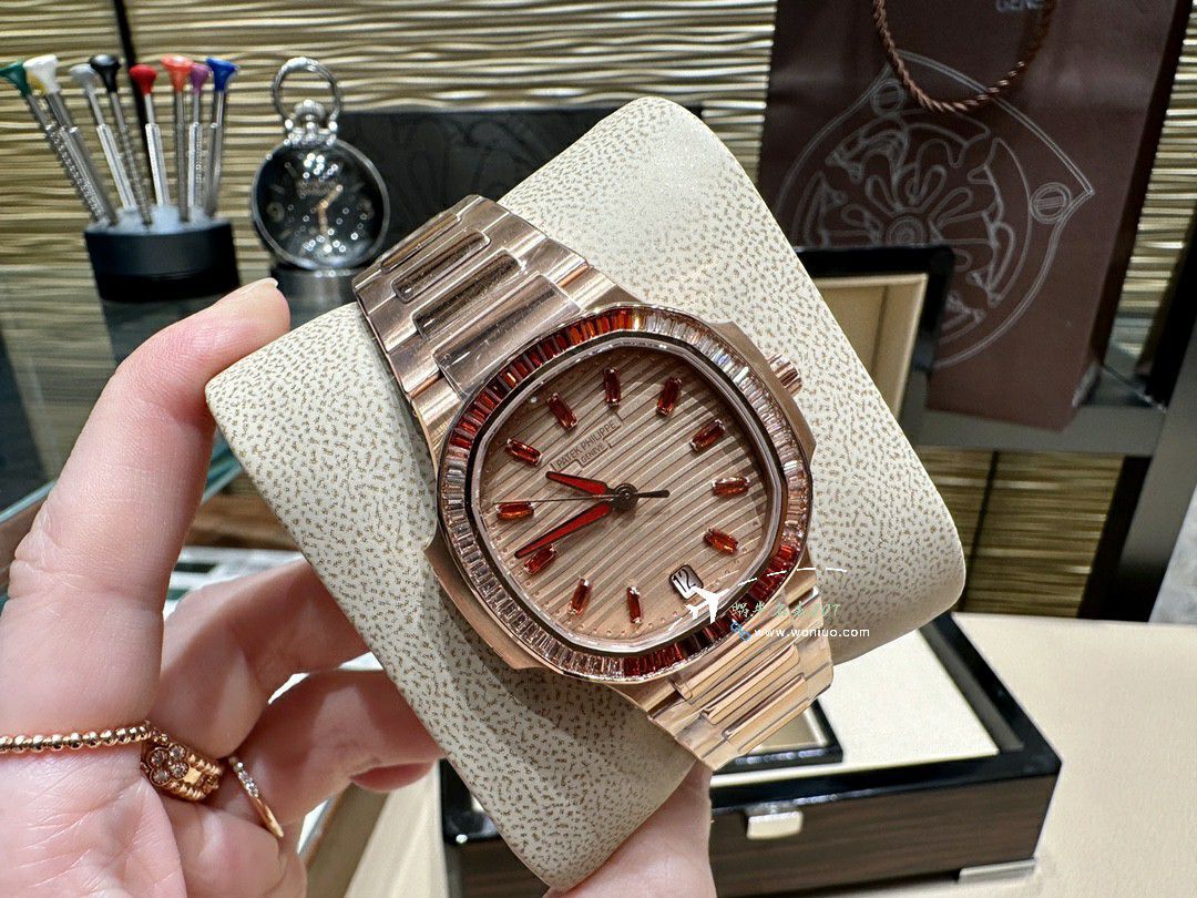 3K Factory  PATEK PHILIPPE 运动优雅一比一复刻高仿 Nautilus 女表7118/1300R-001 / BD392