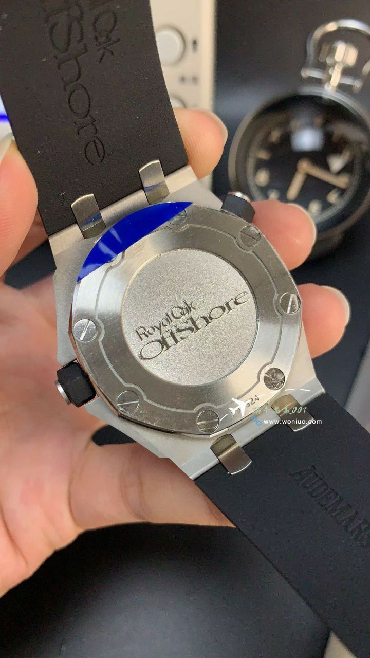 APS top 复刻高仿Audemars Piguet  Royal Oak Offshore 系列15703ST.OO.D002CA.01 wrist watch  / AP272
