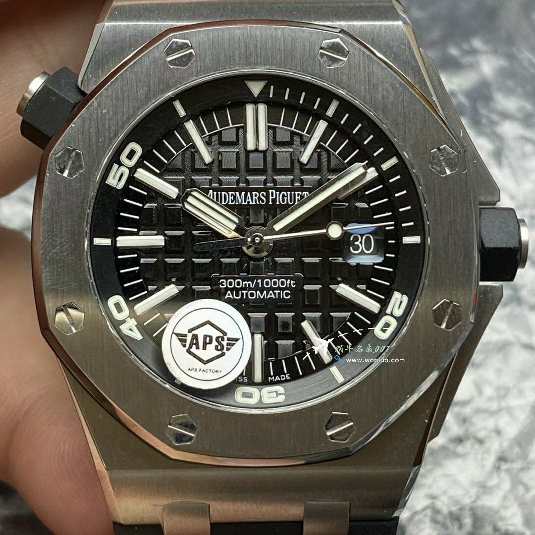 APS top 复刻高仿Audemars Piguet  Royal Oak Offshore 系列15703ST.OO.D002CA.01 wrist watch  / AP272