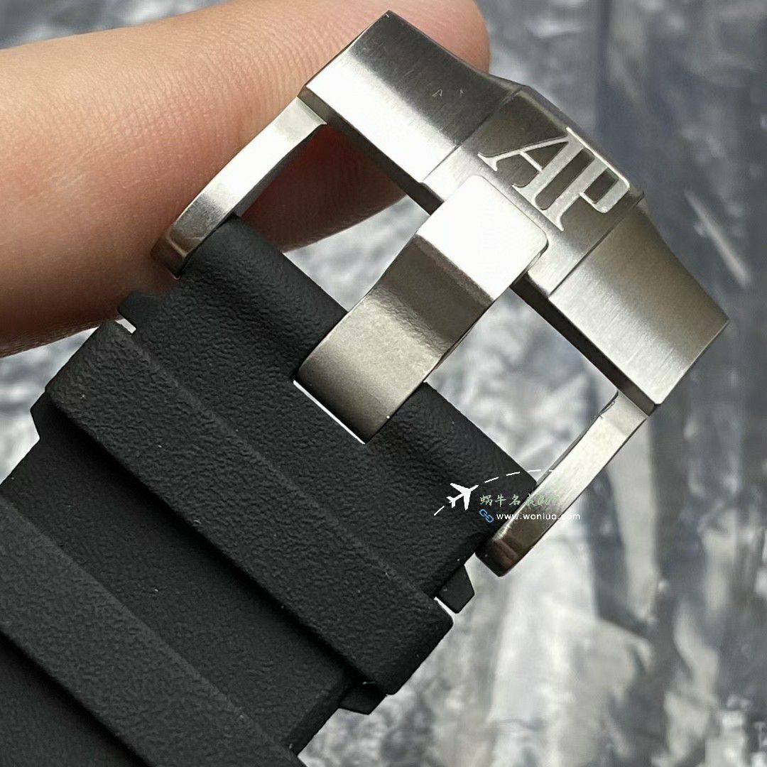 APS top 复刻高仿Audemars Piguet  Royal Oak Offshore 系列15703ST.OO.D002CA.01 wrist watch  / AP272