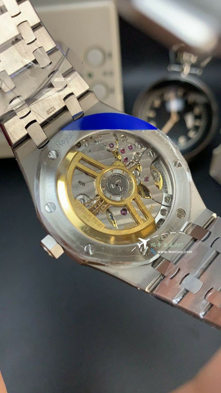 APS复刻高仿Audemars Piguet 皇家橡树系列15500ST.OO.1220ST.04 wrist watch  / AP273