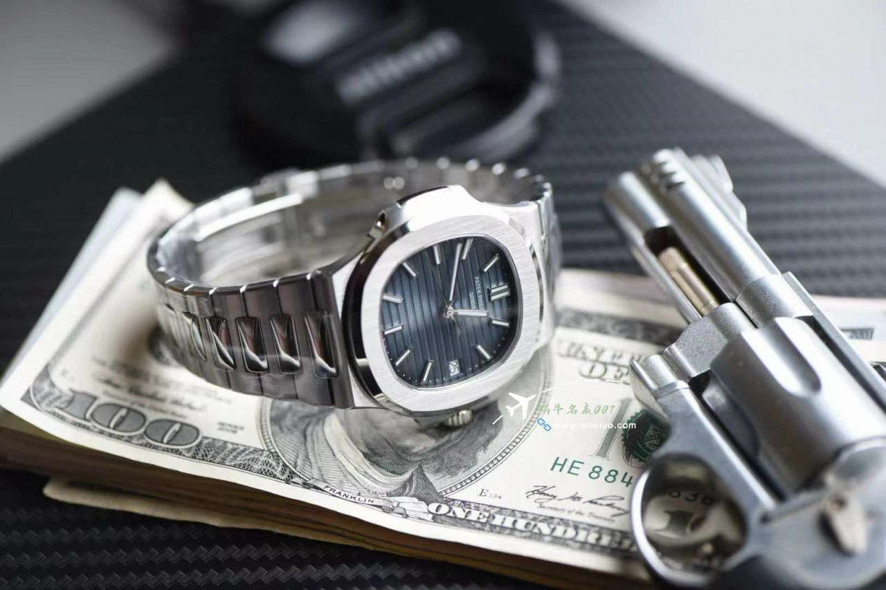  Video analysis 3K一体机 PATEK PHILIPPE 运动优雅 Nautilus 复刻高仿5711/1A 010 wrist watch  / bd393
