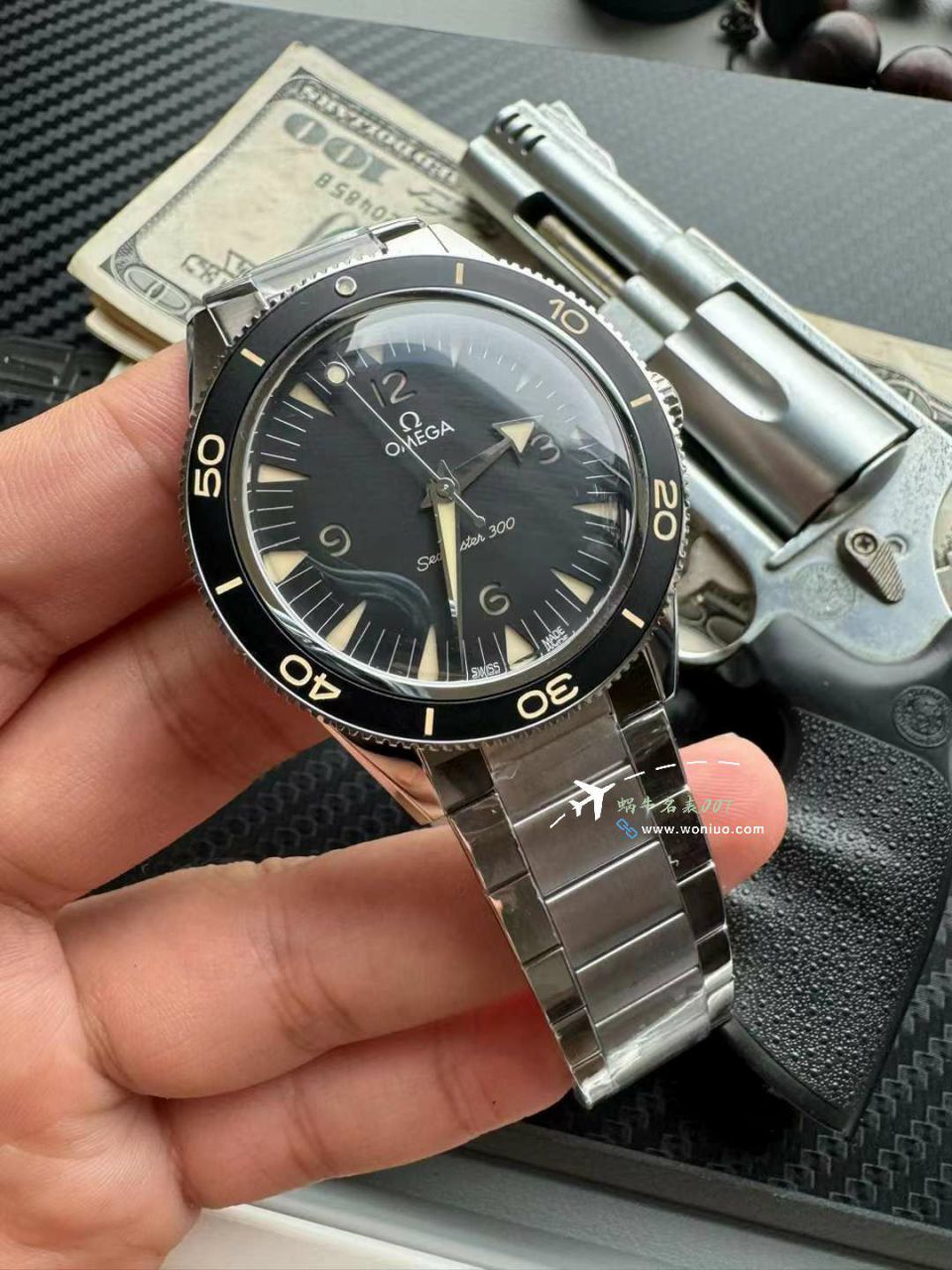 VSOMEGA Seamaster 300米复古锅盖复刻高仿234.30.41.21.01.001 wrist watch  / VS799