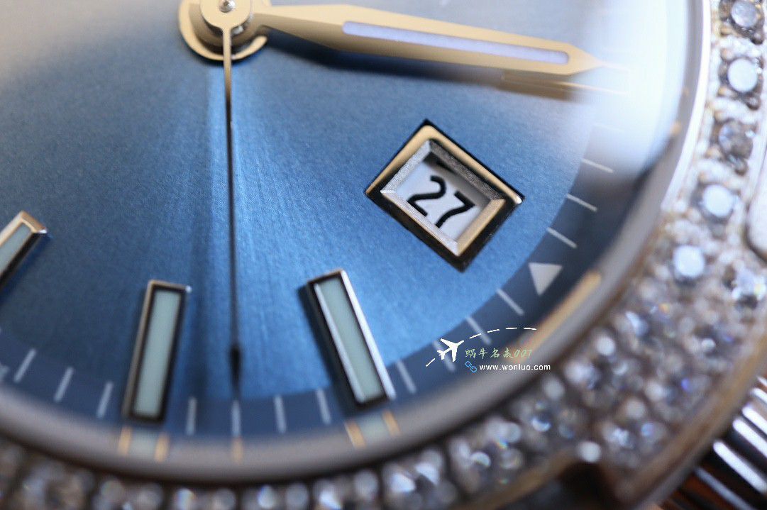 CCVacheron Constantin   Overseas 女表一比一复刻高仿1205V/100A-B591，1225V/200R-H015，1225V/200A-B590 wrist watch  / JS268