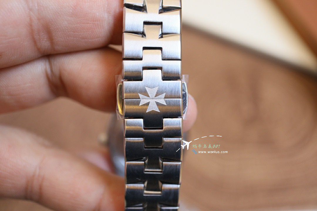 CCVacheron Constantin   Overseas 女表一比一复刻高仿1205V/100A-B591，1225V/200R-H015，1225V/200A-B590 wrist watch  / JS268
