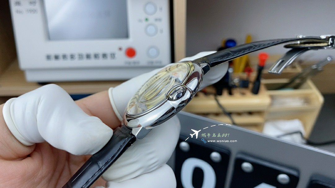 AF Factory  Cartier  蓝气球男装42MM系列复刻高仿W6920095 wrist watch  / K365