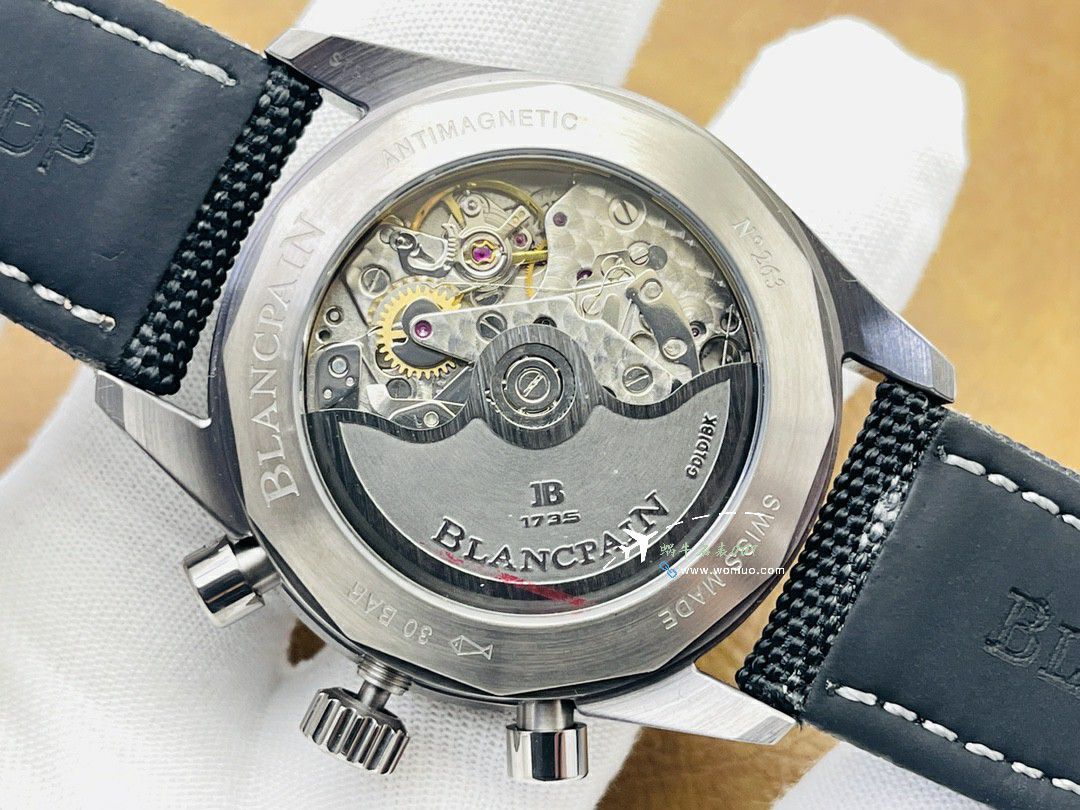 JB Factory Blancpain  Fifty Fathoms 系列5200-0153-B52A（极光绿 top 复刻高仿手表） wrist watch  / BP077